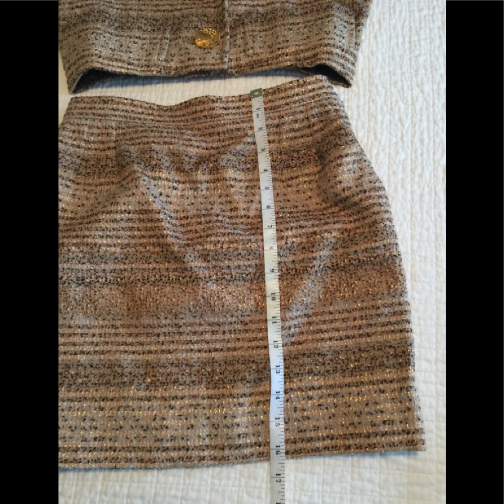 Pristine VTG YSL rive gauche mini skirt suit in earth tones w/bold gold buttons - Picture 13 of 16